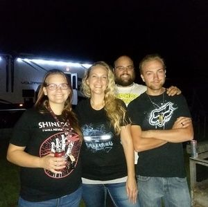 Meet your Posher, Lara